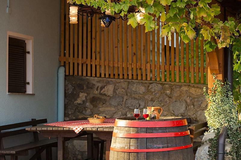 Zidanica Meglic - Vineyard Cottage Meglic Trebnje المظهر الخارجي الصورة